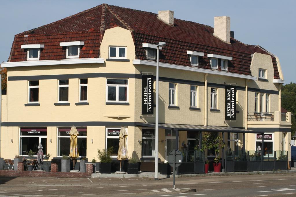 Hotel Admiraal Lanaken Eksteriør bilde