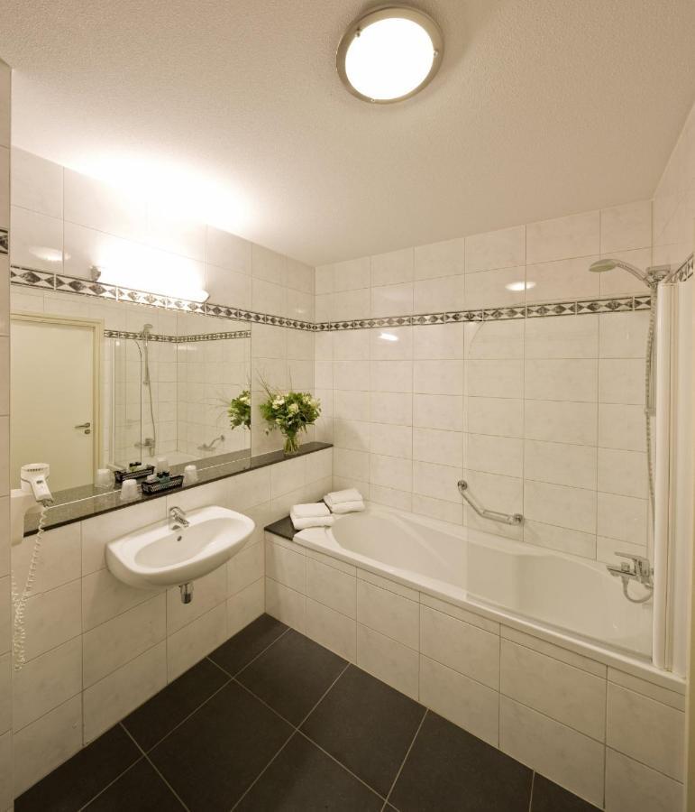 Hotel Admiraal Lanaken Rom bilde